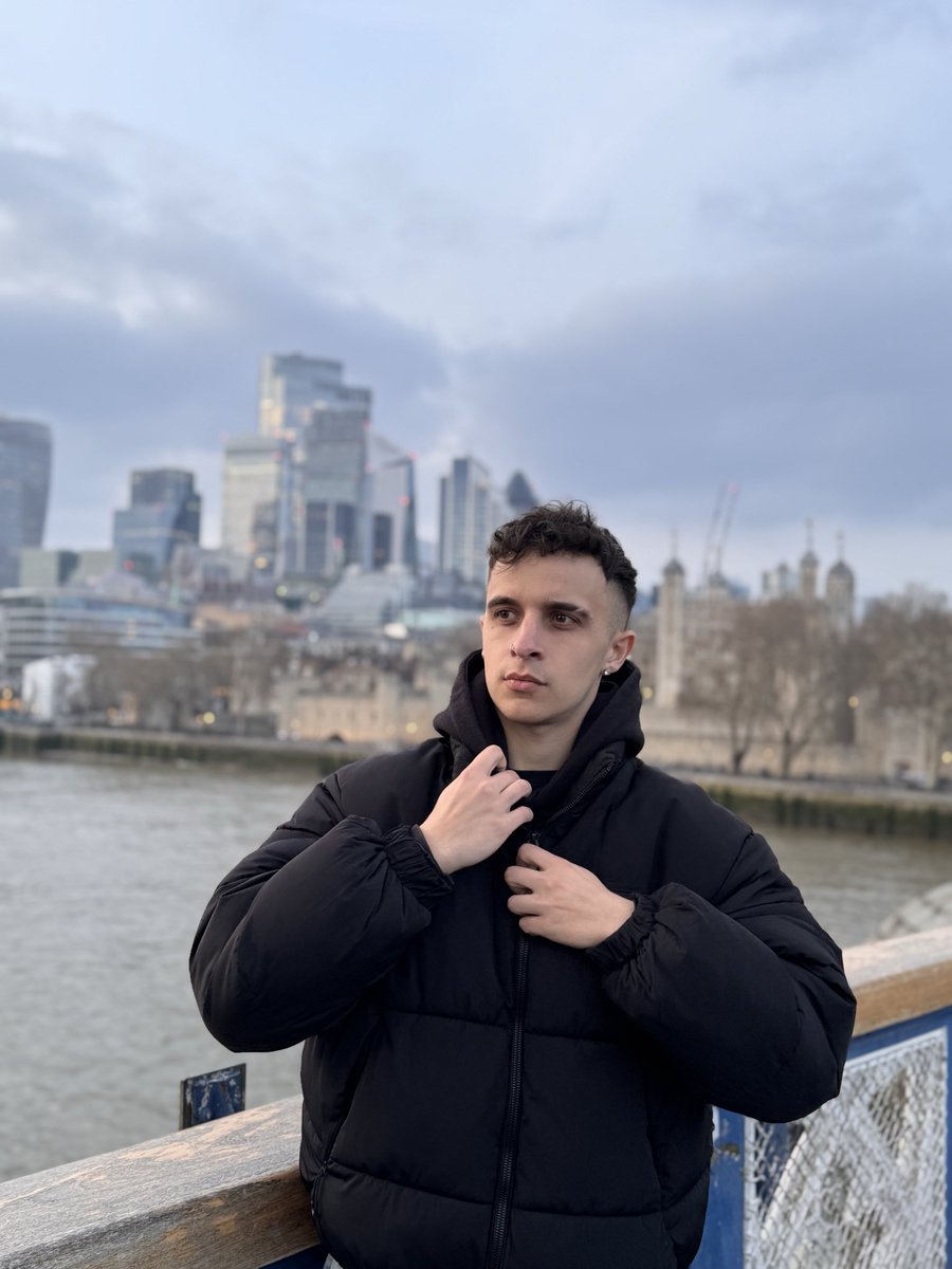 camuxnas's tweet photo. 🧐🧐🧐 https://t.co/wEc33Zz6Ai