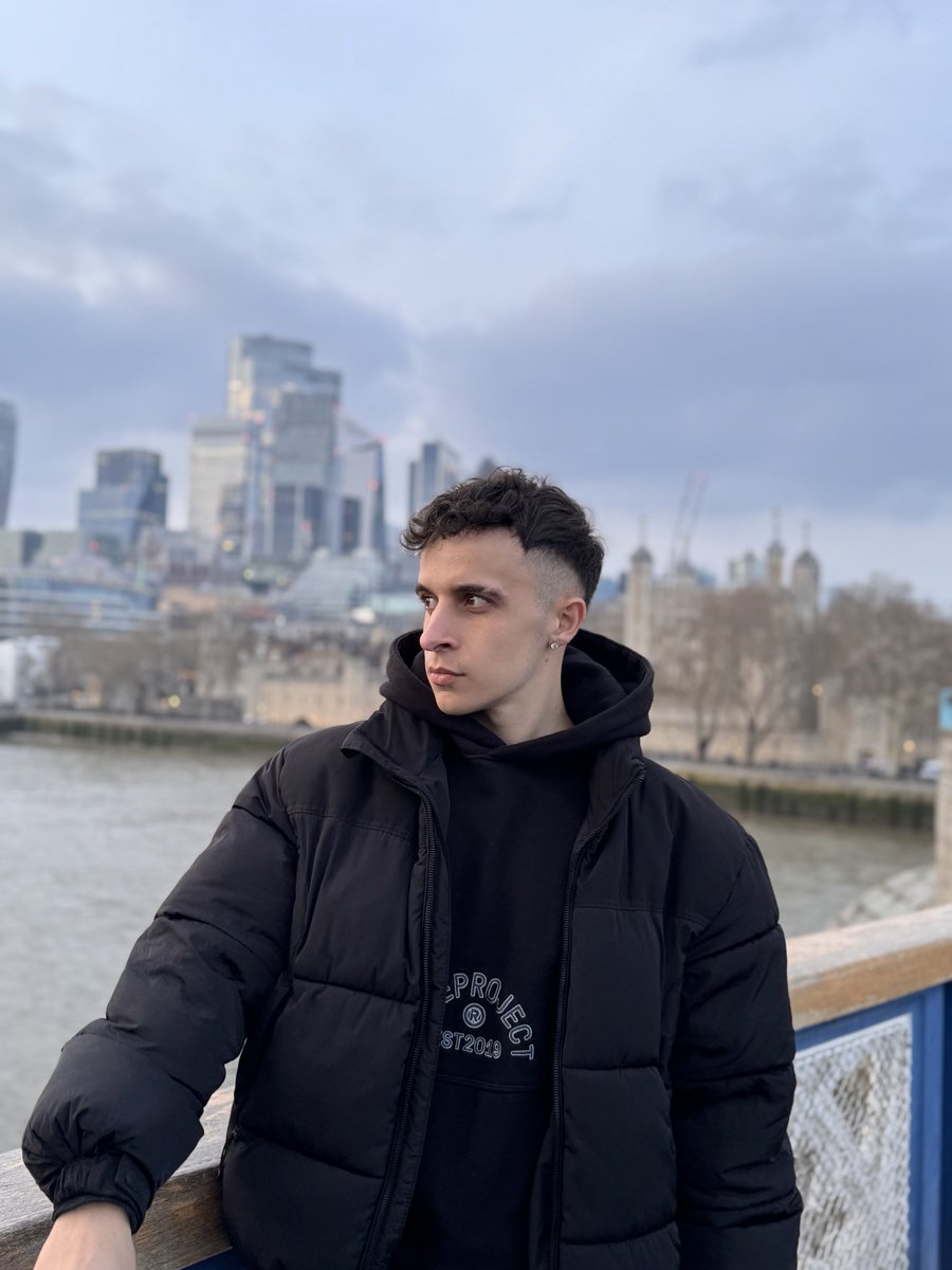 camuxnas's tweet photo. 🧐🧐🧐 https://t.co/wEc33Zz6Ai