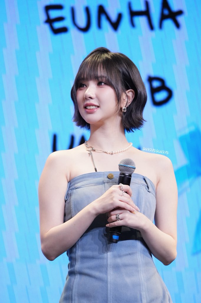 swansuansuan's tweet photo. 260328 杭州FM
#은하 #비비지 
#EUNHA #VIVIZ https://t.co/HJZB1HPDw3