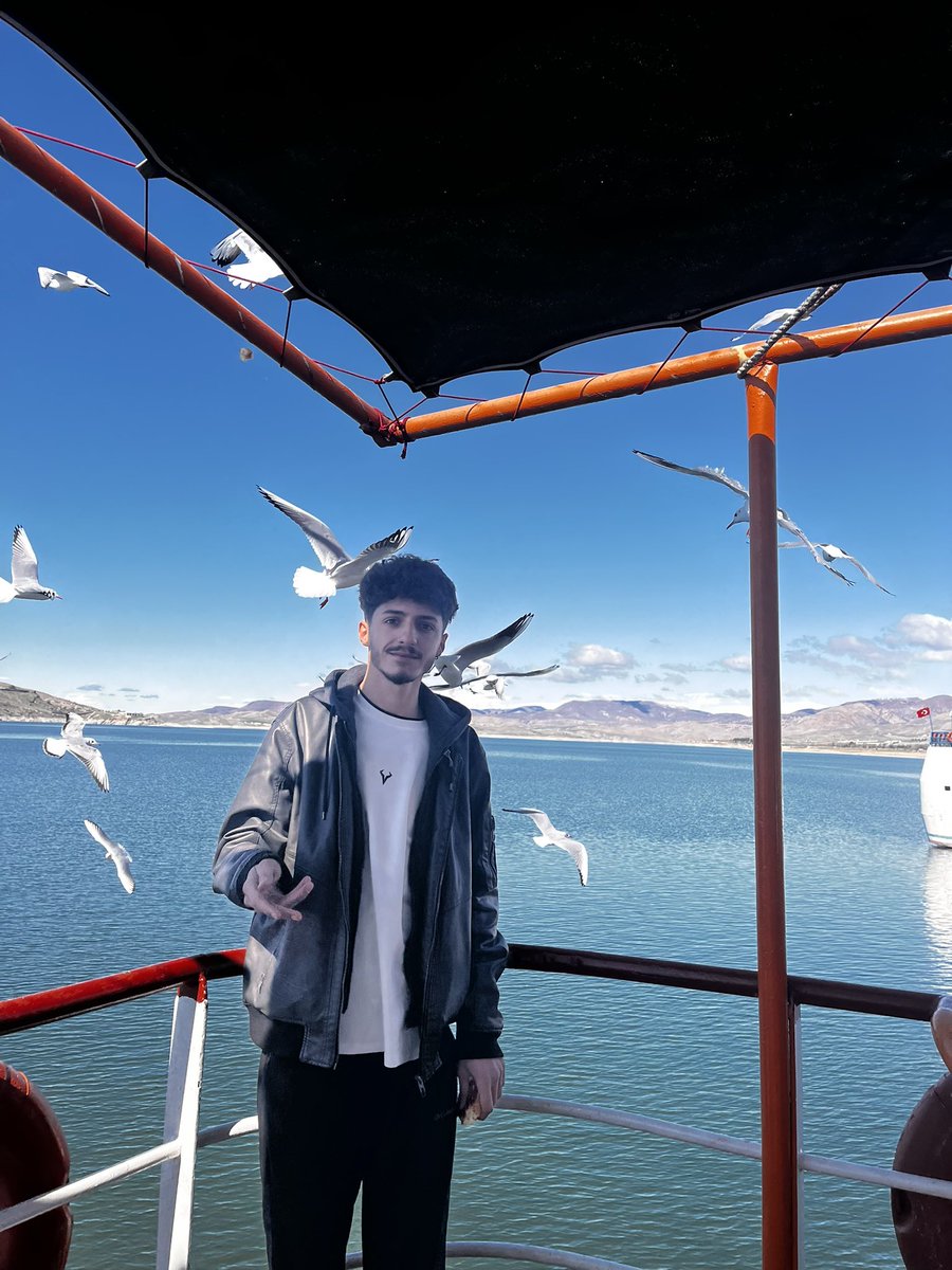 Birêz Berdo tweet media