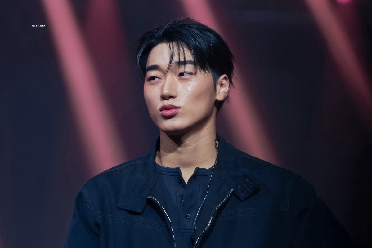 saniverse ♡ tweet media