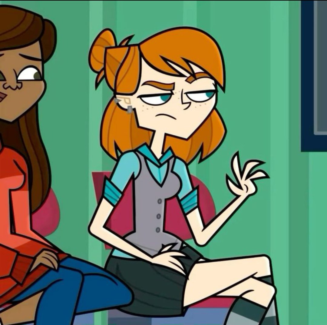 ellie vs toms pubes tweet media