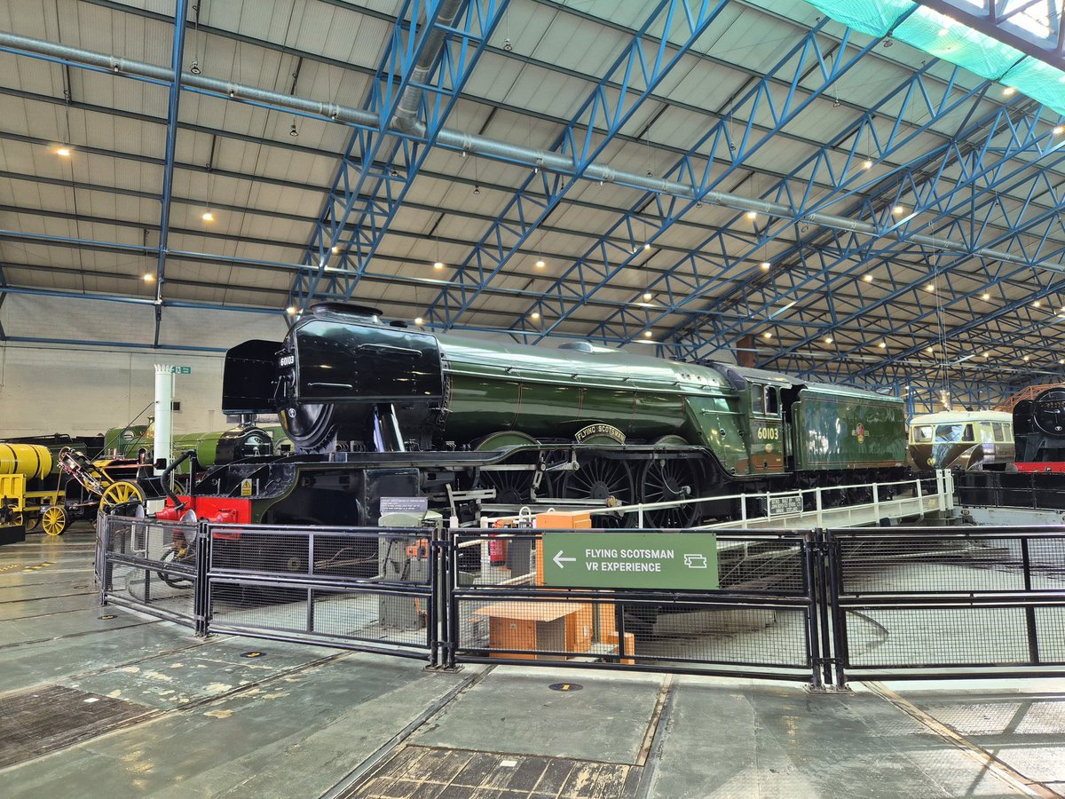 TramTrainJack tweet media