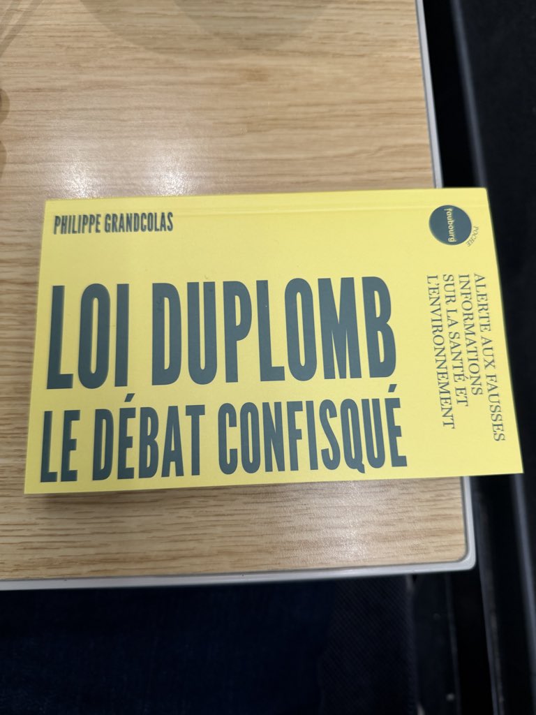 Hugo Clément tweet media