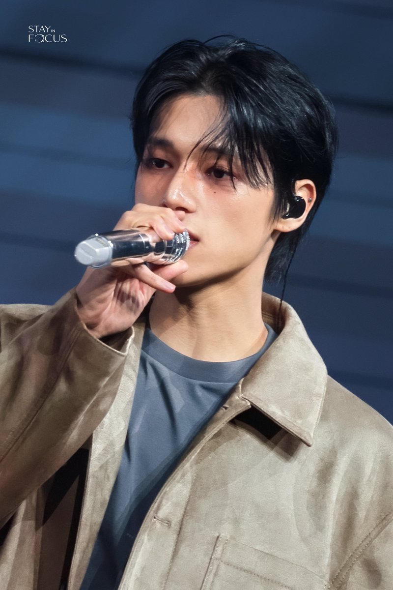 STAY IN FOCUS tweet media