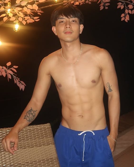 joy to the world tweet media