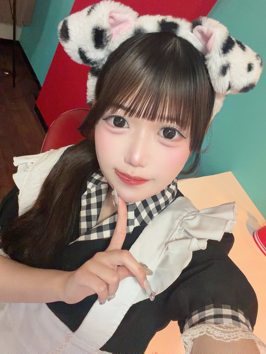 みるみる tweet media