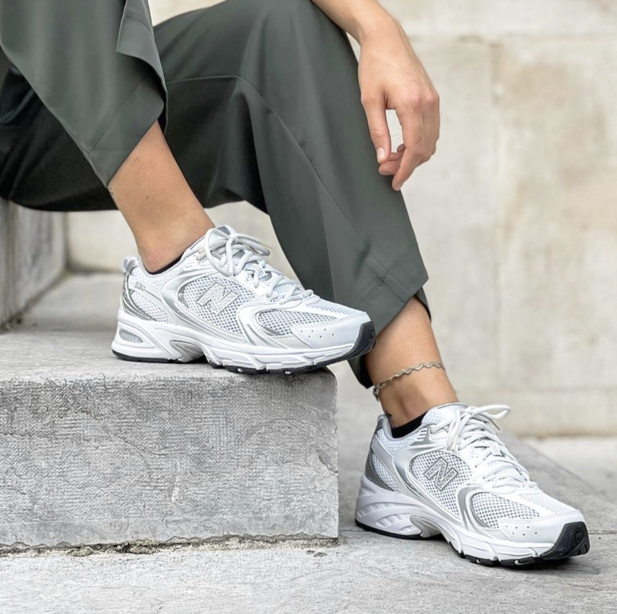 Korea Season Off Sale Up to 80% 🍧🧁🌼 tweet media