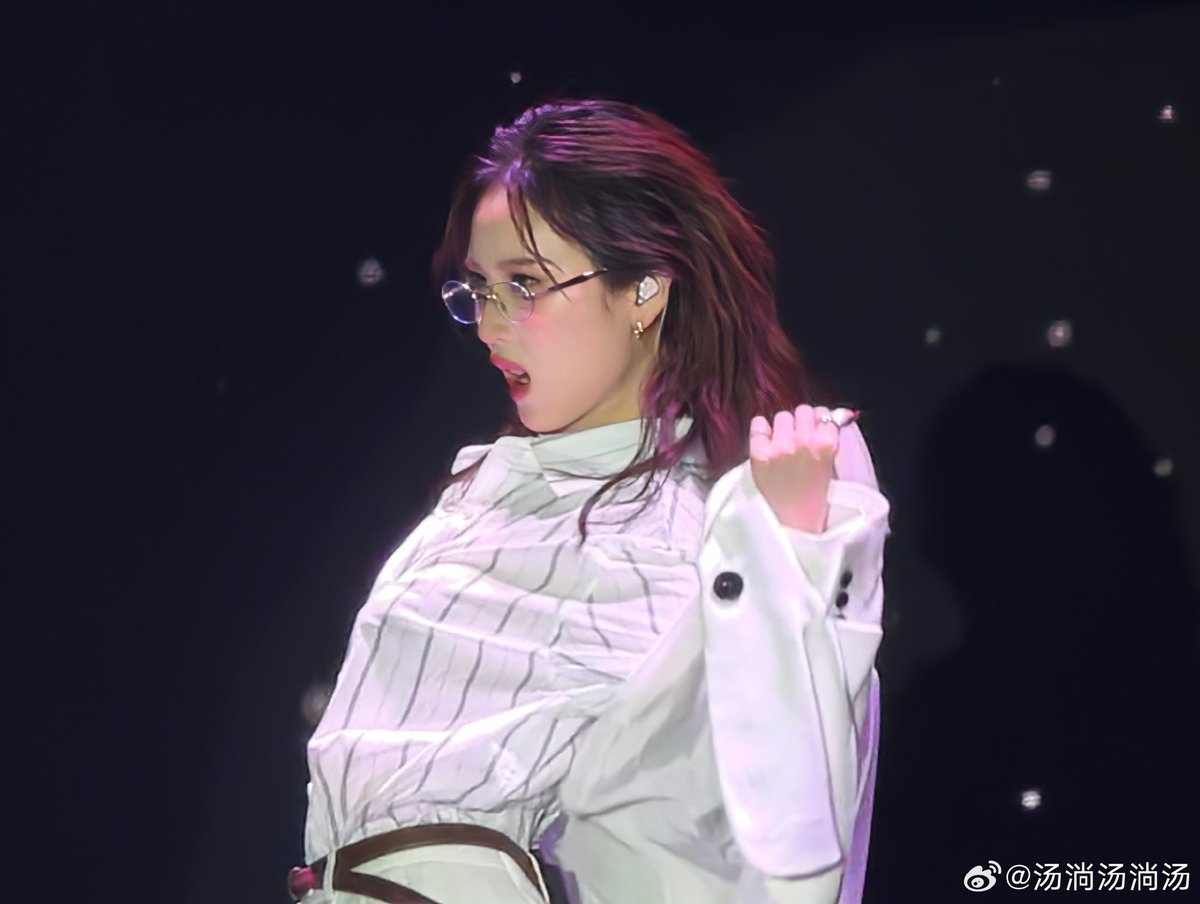 𝑱𝒊𝒆𝒚𝒖 tweet media