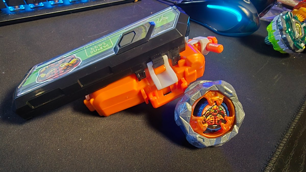 ちょうたく tweet media