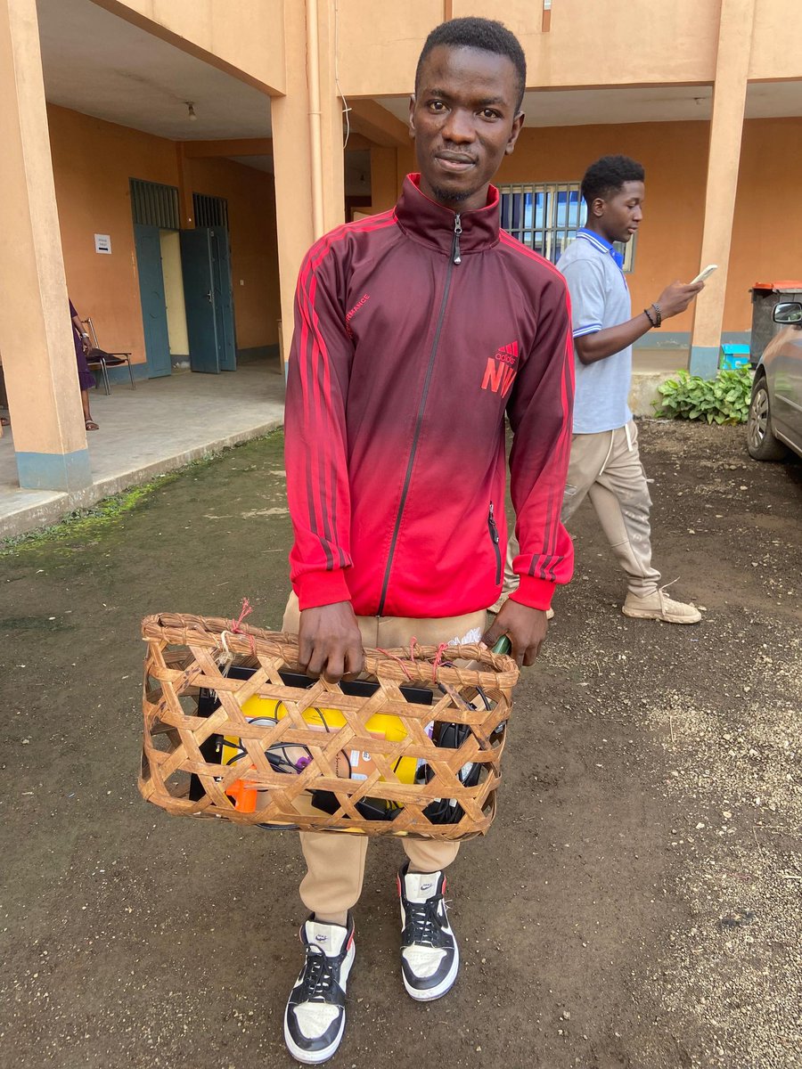 HIMSBUEA2's tweet photo. HIMS NO BAG? NO PROBLEM!

HIMS Buea, it’s time to retire the backpack for a day! On March 27, we’re leveling up the creativity. If it carries your books and it’s not a bag, it’s fair game. https://t.co/RnX2v37w9V