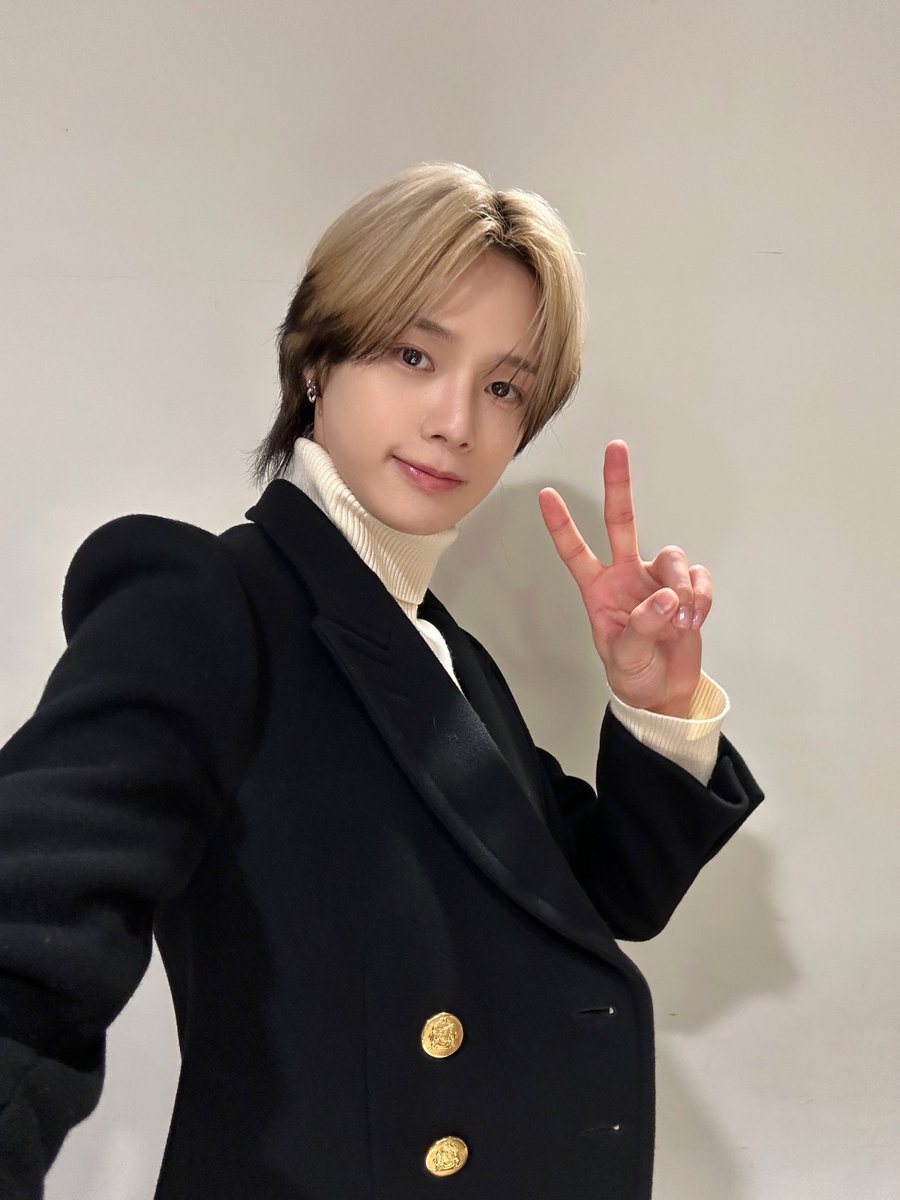 gguk jihyo's bf tweet media