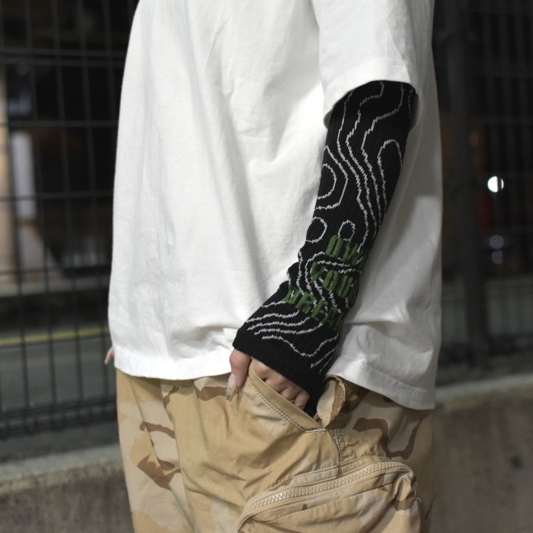 HACK☺︎ tweet media