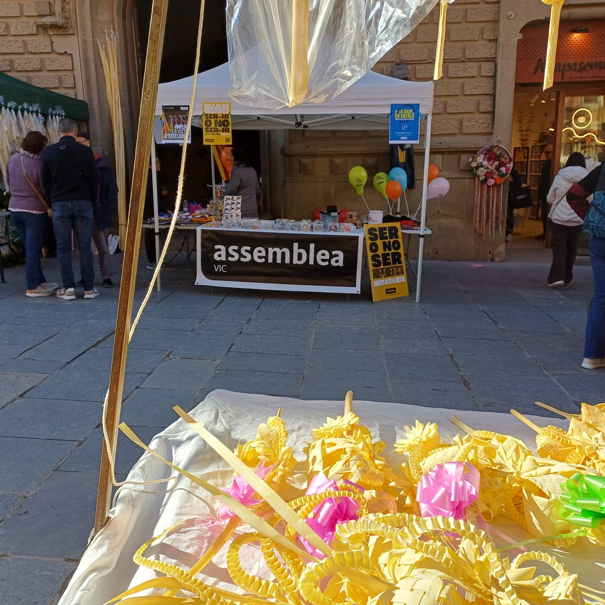 ANC_Vic's tweet image. Dissabte de Mercat del Ram.

#Independència
#SomANC💪🏽