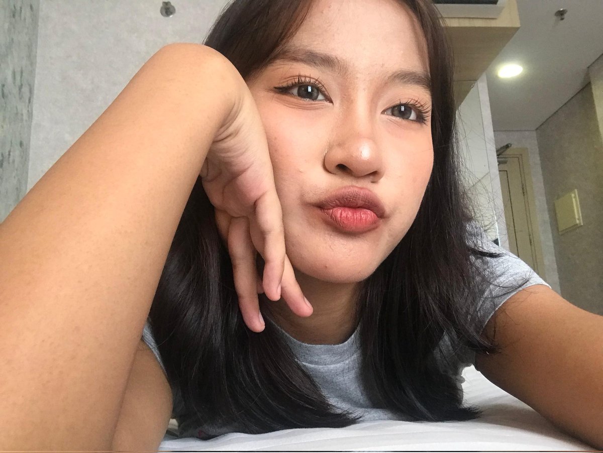 woff woff tweet media