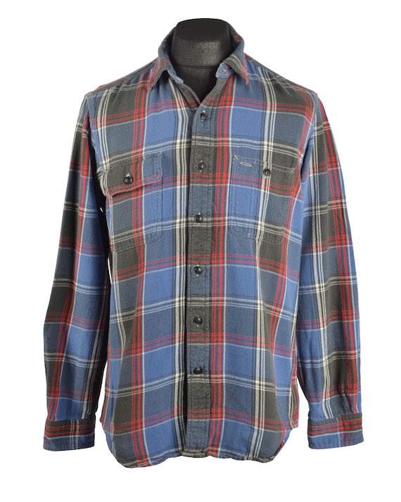 lee byung-hun wears 🤎 tweet media