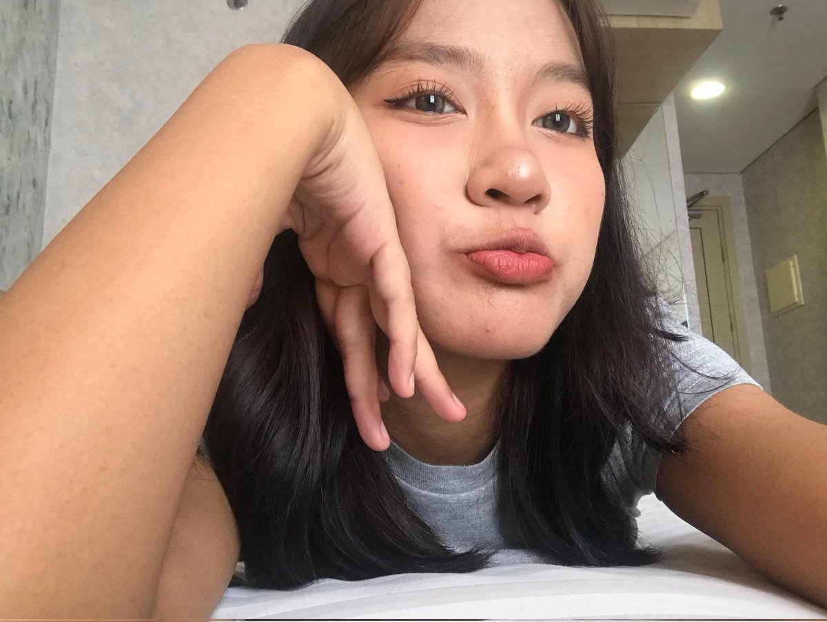 woff woff tweet media