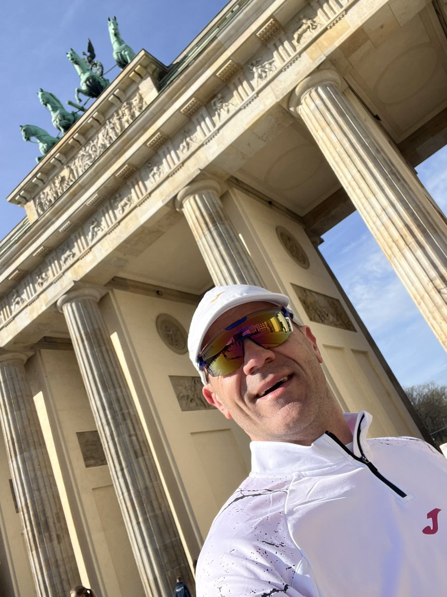 ildelima6's tweet photo. Letโs Enjoy Berlin 21K ๐ฉ๐ช One more @5uperHalfs ๐
4/6 #andorra #berlin #trieste #21k #superhalfs https://t.co/PCgXvEnqFm