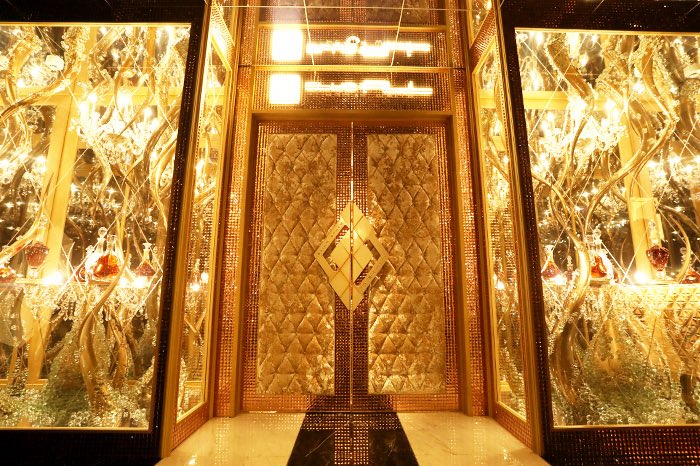 昼職ホス狂い tweet media