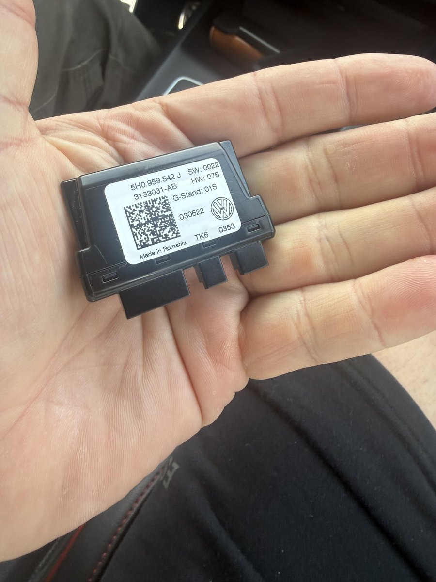 Dee™️ tweet media