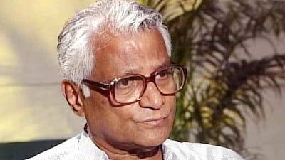 BaluGorade's tweet photo. George Fernandes - Father of the Indian Stock Market.

> In 1977, George Fernandes became Industry Minister.

> He asked foreign companies to reduce their stake below 40% under FERA or leave India.

> As a result, IBM, Coca-Cola, Kodak, Mobil exited.

> But companies like HUL, Colgate, Nestle stayed and diluted their stake.

> This increased Indian ownership in strong global companies.

> It helped build an early equity culture in India. It also widened participation in the stock market.

> All this happened before 1992 reforms and Securities and Exchange Board of India.

> What looked like a strict rule later helped Indian investors.

> That's why many old timers call George Fernandes the "father of the Indian stock market."