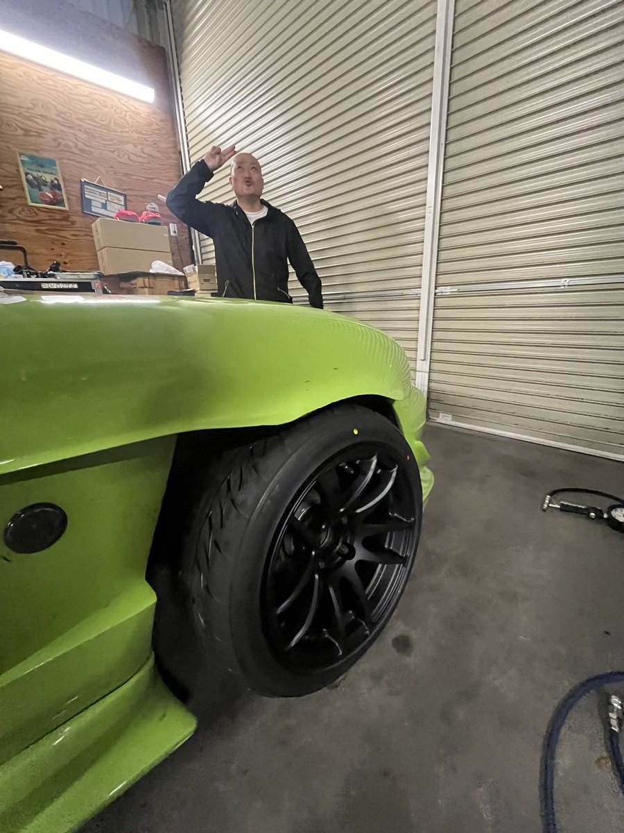 カーミットベース tweet media