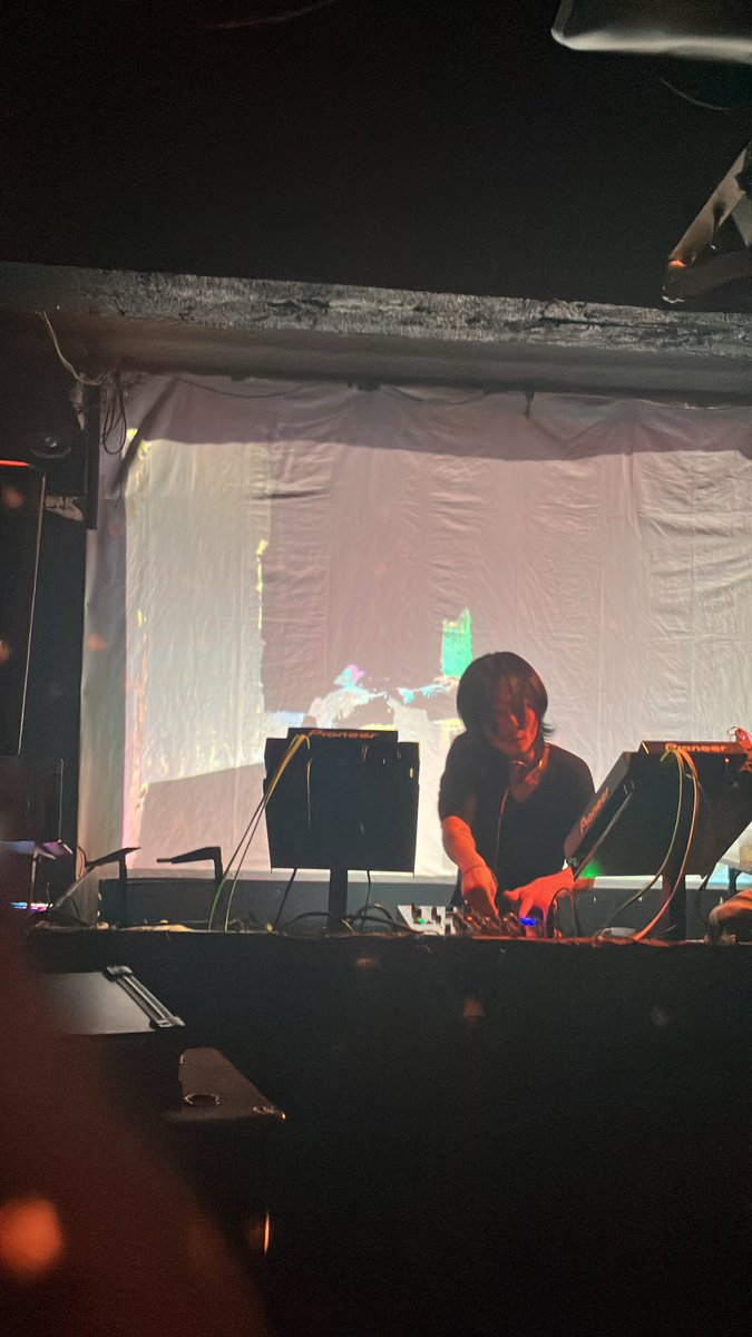 KyoChang tweet media