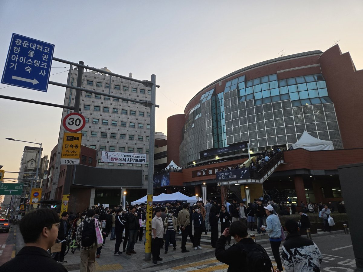 𝐬𝐮𝐦𝐨𝐦𝐨🍒 tweet media