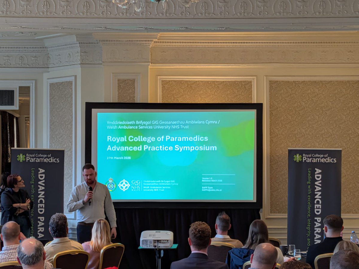 Ed Harry 🦖 tweet media