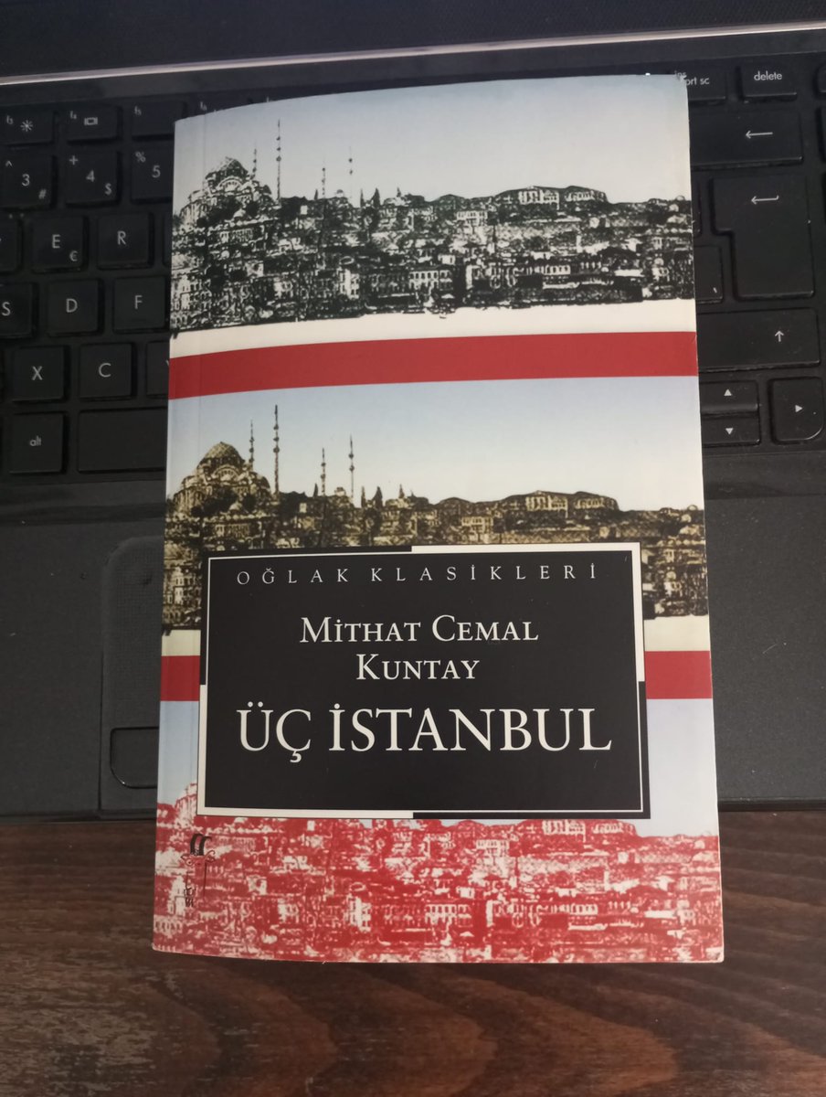 "Felaket zamanında bir millet çektiği ıstırap kadar büyüktür."

İstibdat İstanbul'u... Meşrutiyet İstanbul'u... İşgal İstanbul'u...

"Üç İstanbul" (Mithat Cemal Kuntay, 1938)