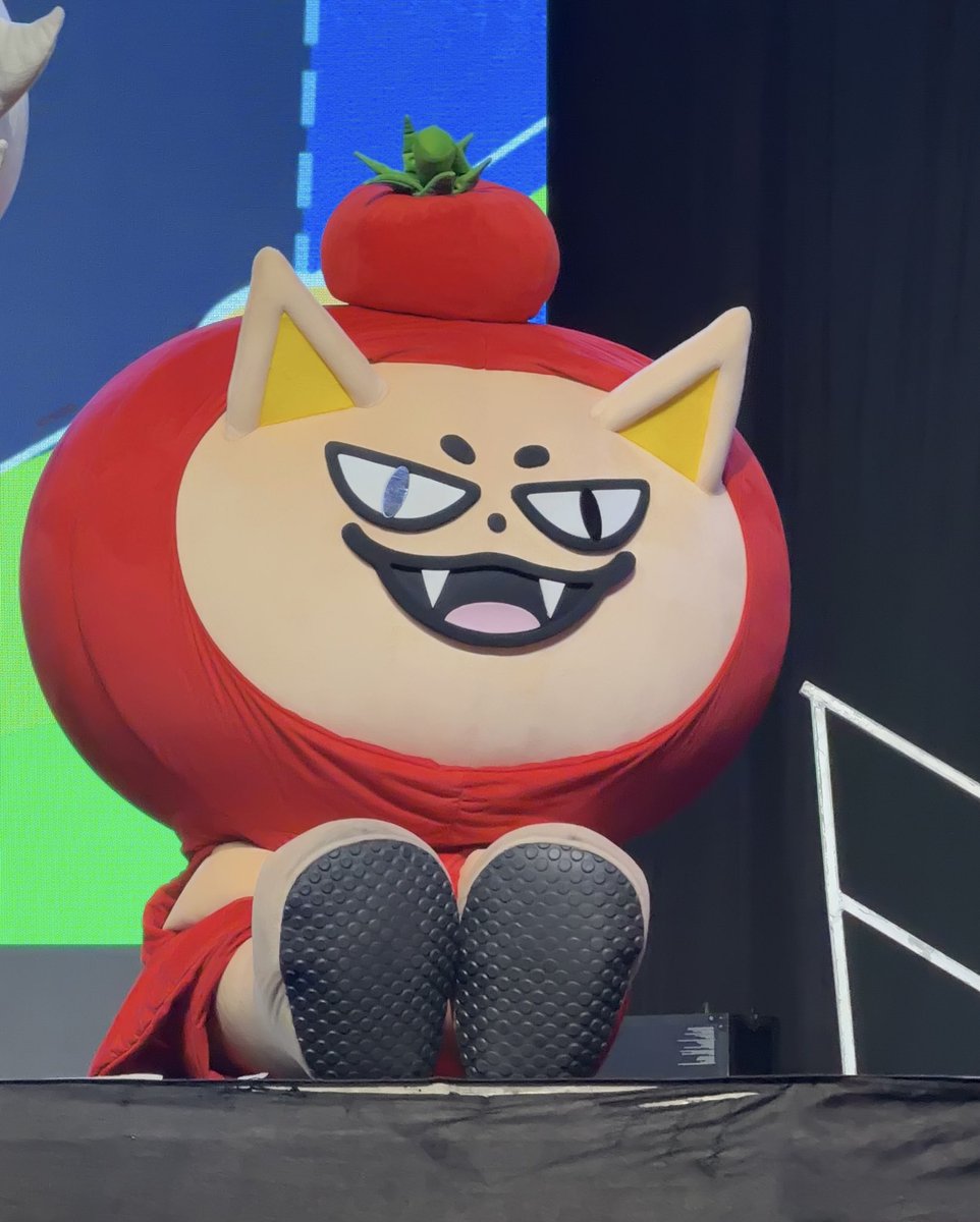 w🍅rjor tweet media