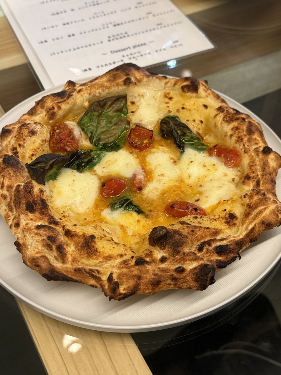 taka_jaw's tweet photo. 今日は久々に京都へ。
ピザ食って帰ってきただけ(笑) https://t.co/TdDVim1mUP