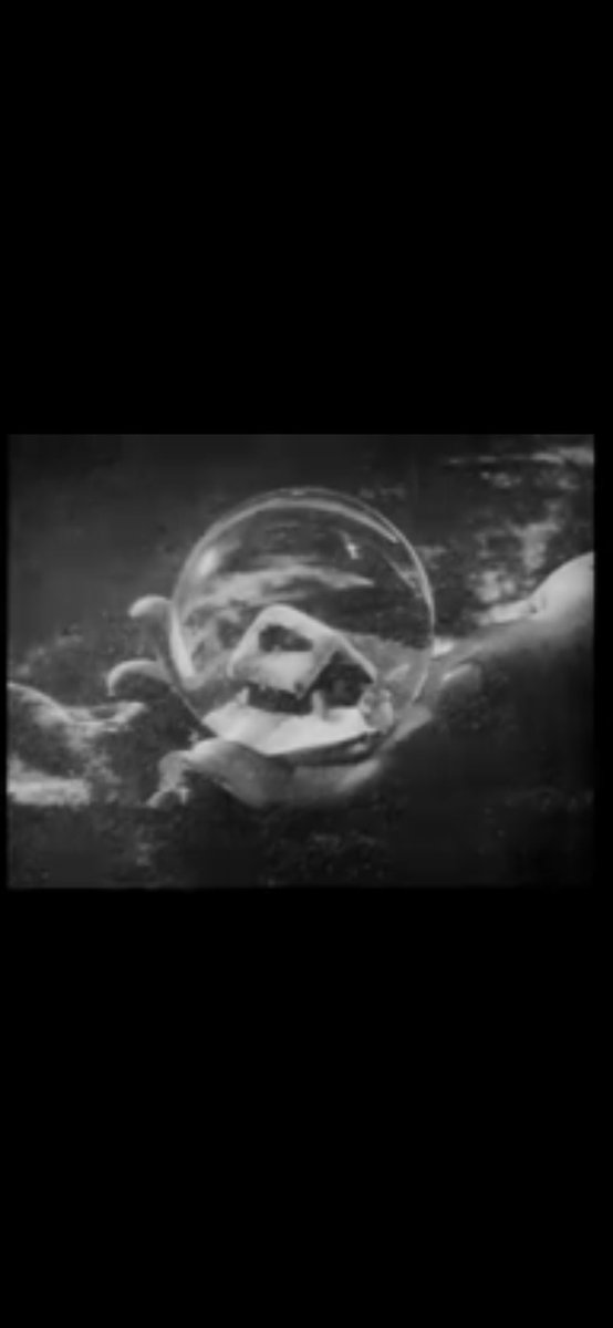 mursi73's tweet image. #CitizenKane #Gloria #Lara nací en #Ronda #OrsonWells vivió y se enterró en #Ronda tengo entendido / comprendido / aprendido / Sabido