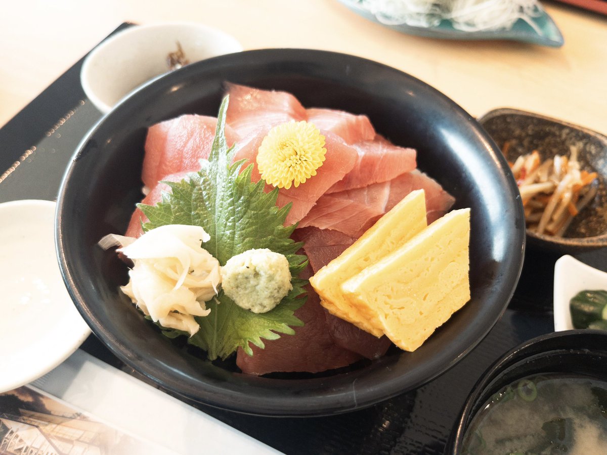 にんにん tweet media