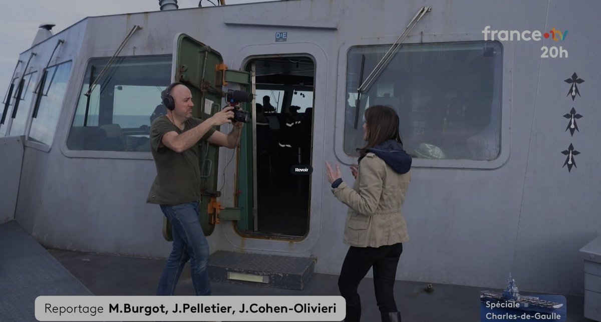 top_force's tweet photo. ⚓️🇫🇷 La #FREMM Bretagne @MarineNationale mobilisée en Méditerranée orientale #MEDOR au sein du groupe aéronaval, identifiée dans un reportage diffusé sur France 2. Déployée en Méditerranée orientale auprès du porte-avions Charles de Gaulle @French_CSG. https://t.co/cT6PTSVB6h https://t.co/TWQaj6IeKU
