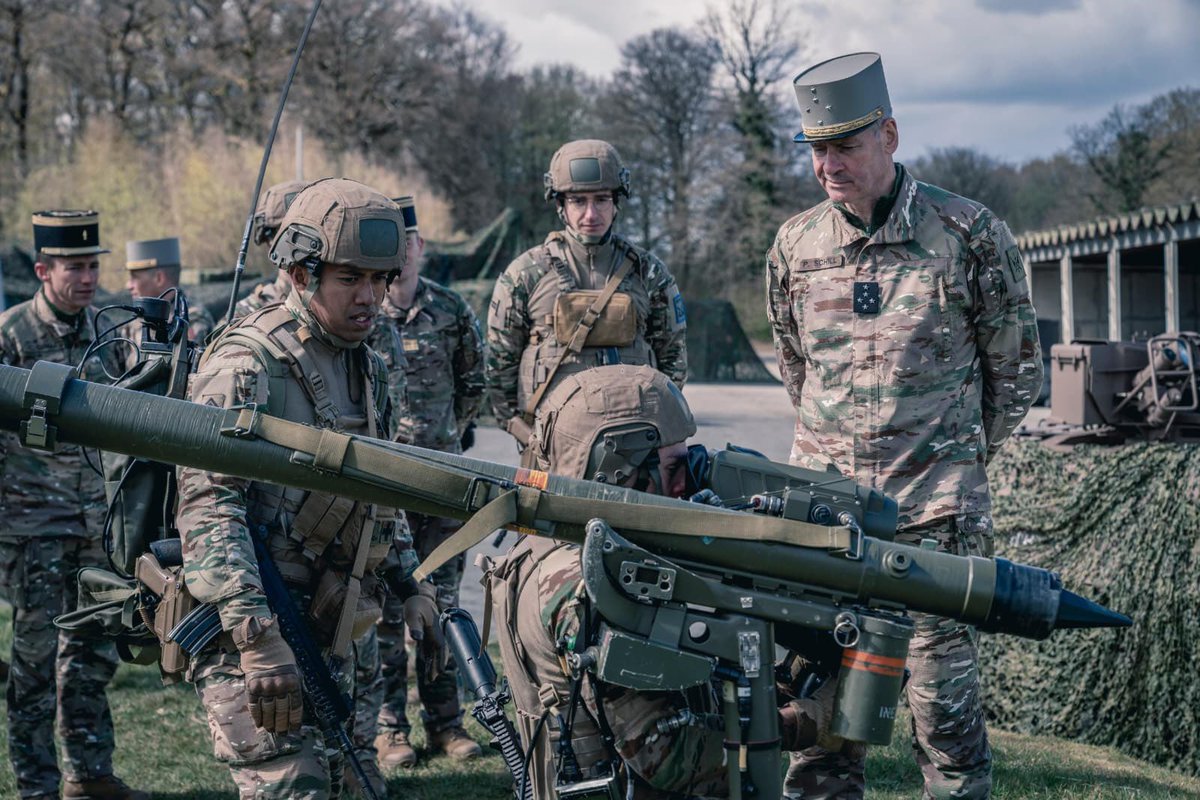 Chef d'état-major de l'armée de Terre tweet media