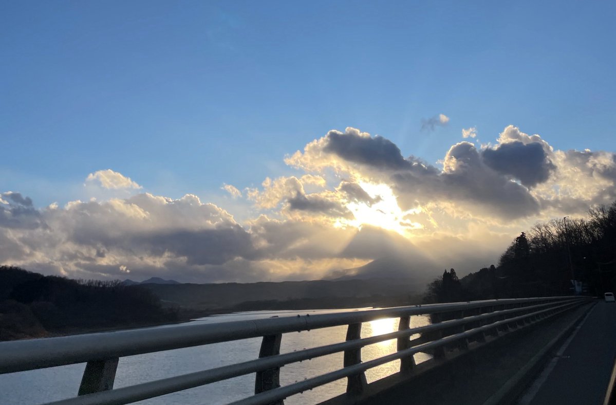 ⋆ ☄︎. ·˚ * ꙳ tweet media