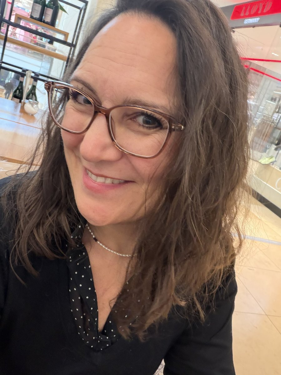 Mademoiselle Mietzi 🐈🐈 tweet media