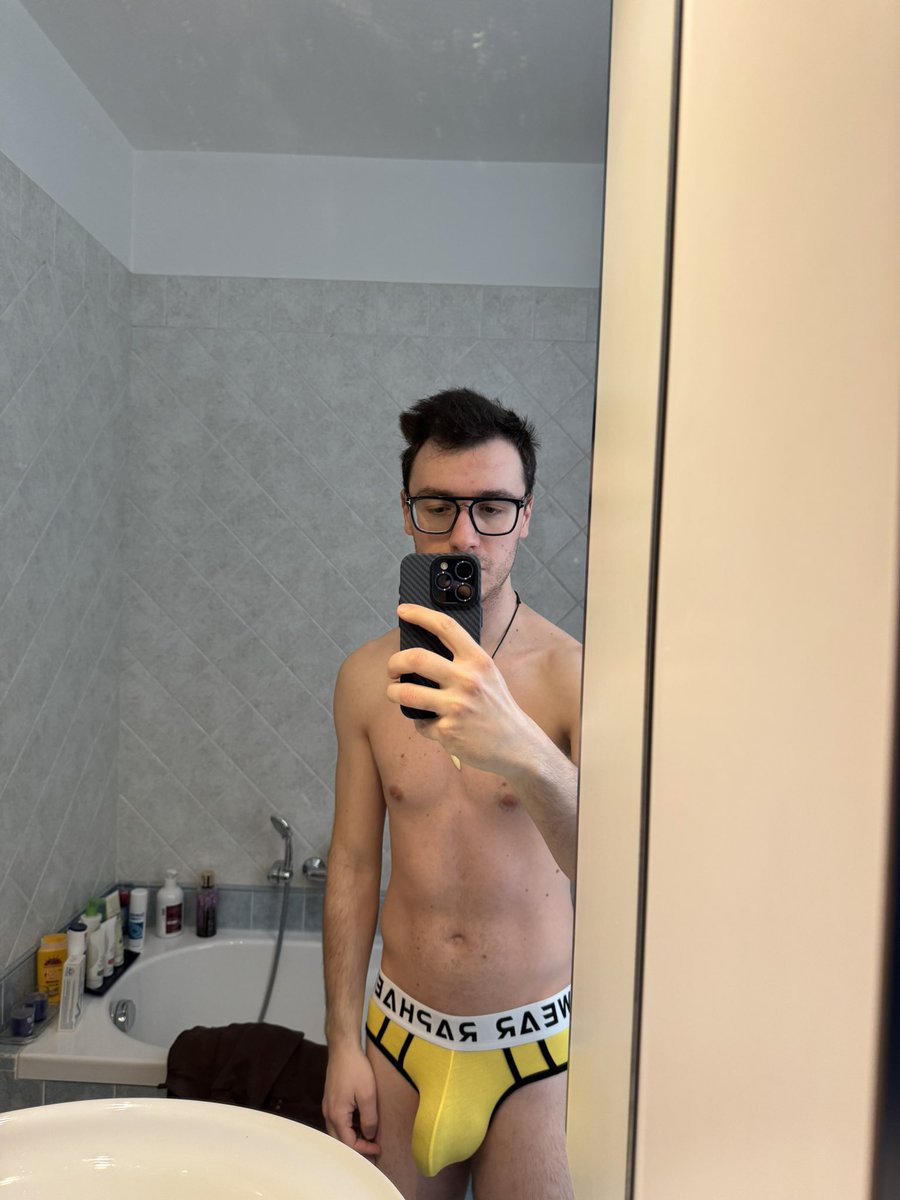 Toroschio tweet media