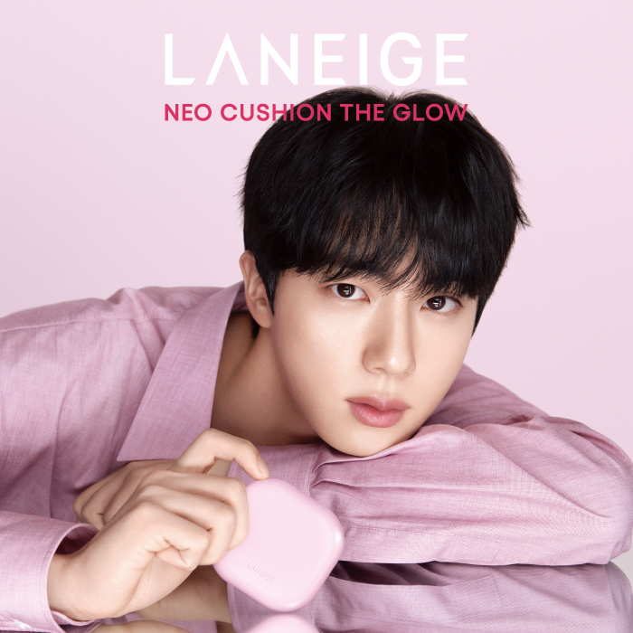 LOFT_SHIBUYA's tweet photo. ＼NEW ネオクッション発売！／
👉LANEIGE　POPUP STORE
リニューアルした「ネオクッション ザ マット」
「ネオクッション ザ グロウ」をはじめ、
新作・限定アイテムが勢ぞろい✨
お買上げプレゼントやイベントなども
ご用意しています🎁
ぜひお立ち寄りください🤍

■3/28(土)～4/10(金)

◇1階 https://t.co/TwPaAtMR4q
