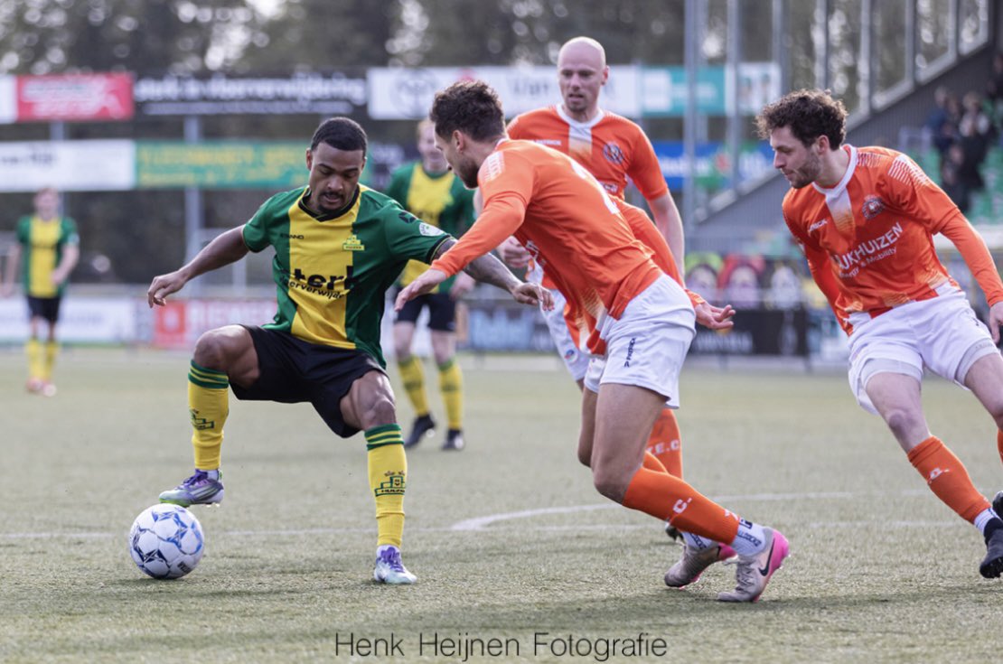 s.v. Huizen tweet media