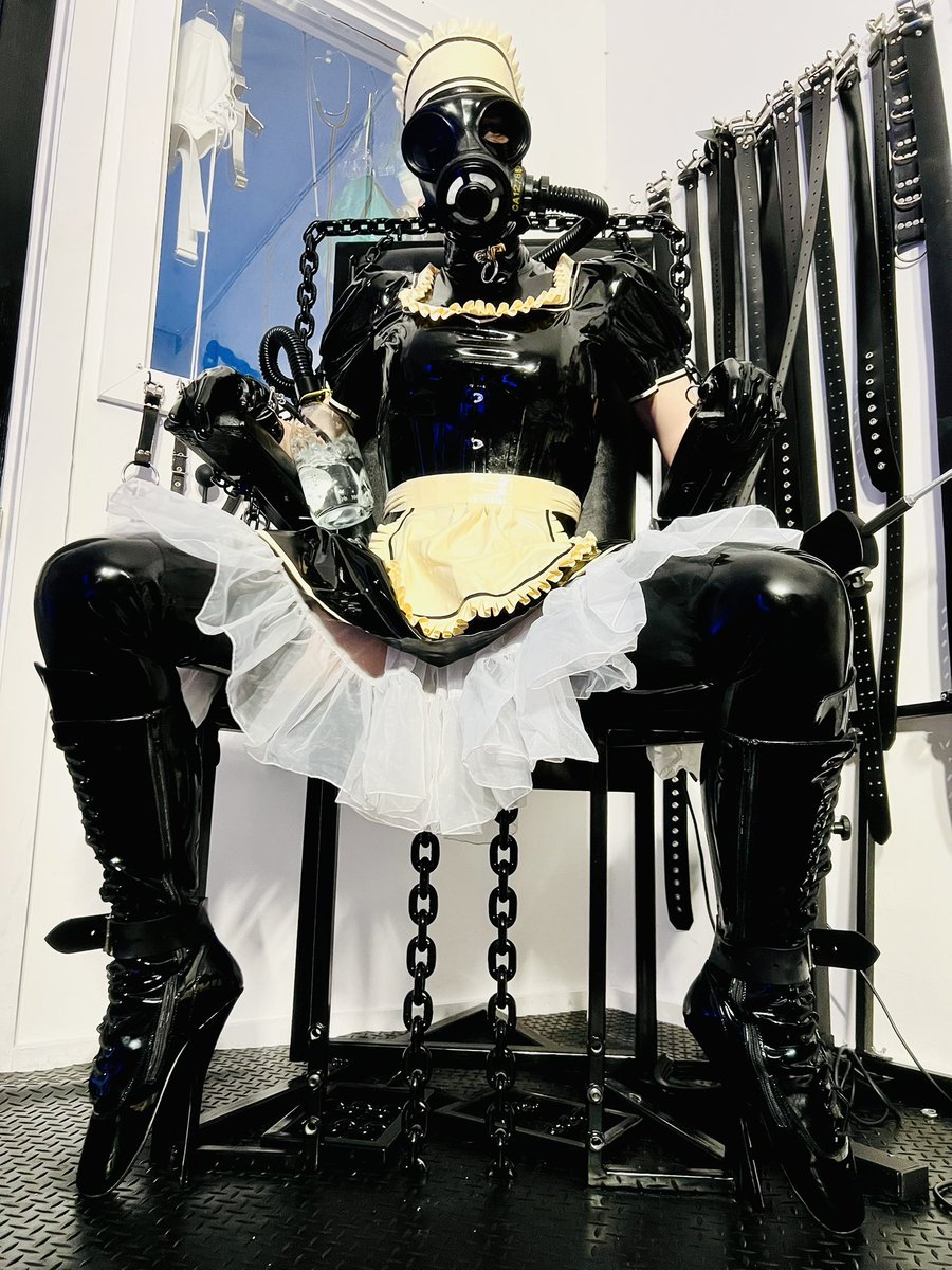 Princess Latex Rubber Doll tweet media