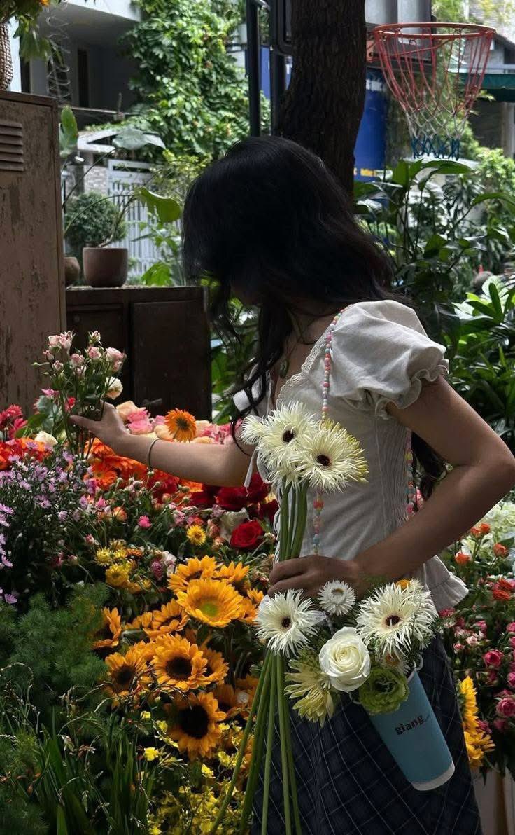 •☆• tweet media