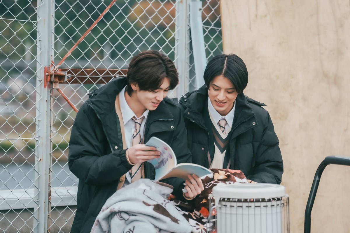 ✩˖°⌖.꙳✩˖°⌖.꙳✩
#コントラスト
オフショット📸
✩˖°⌖.꙳✩˖°⌖.꙳✩

暖かくなってきましたが、
冬の#はるはるコンビ をお届け🩵🧡

感想は「#ドラマコントラスト」を付けて投稿してね❣️

#井内悠陽 #阿久根温世 
<a href="/haruhi_iuchi712/">井内悠陽</a>
<a href="/ICEx_official/">ICEx</a>