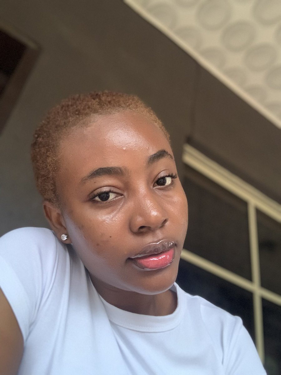 Uzhormha tweet media