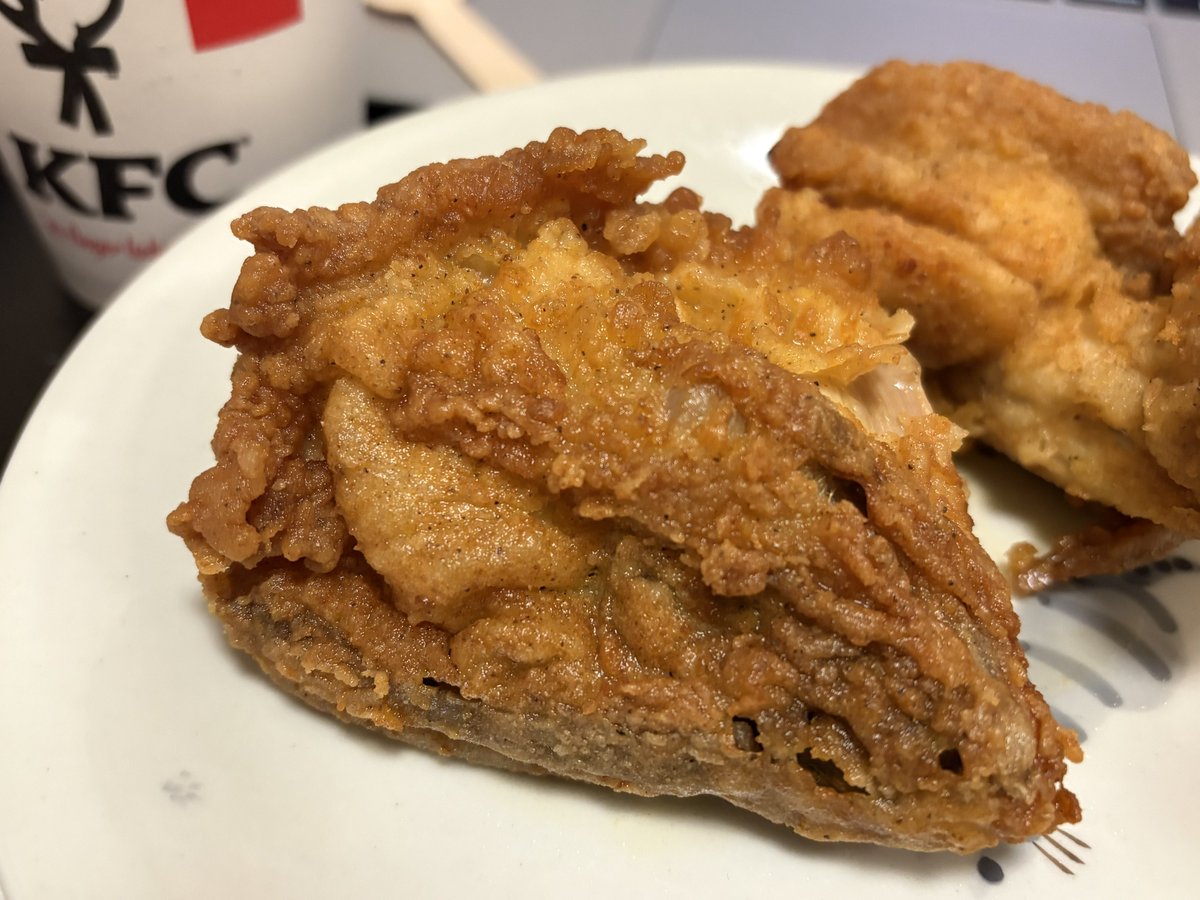 てかりん tweet media