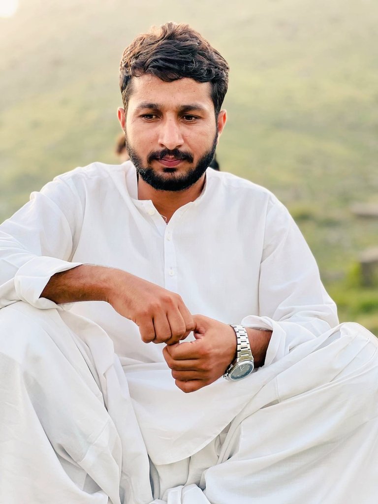 تمھارے آنے کی آس میں 
میں نے دروازہ ہر رات کُھلا چھوڑا
#ReleaseHakimMajeedBaloch
#ReleaseDawoodBaloch
#ReleaseUsmanBaloch
#ReleaseSaifullahBaloch
#ReleaseAshrafBuzdar