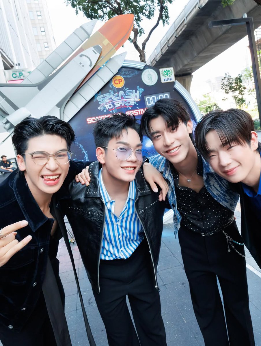 GrowsWithProdklao tweet media