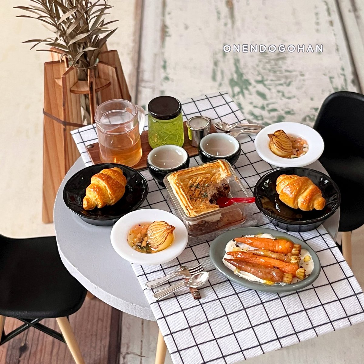 おねんどごはん tweet media