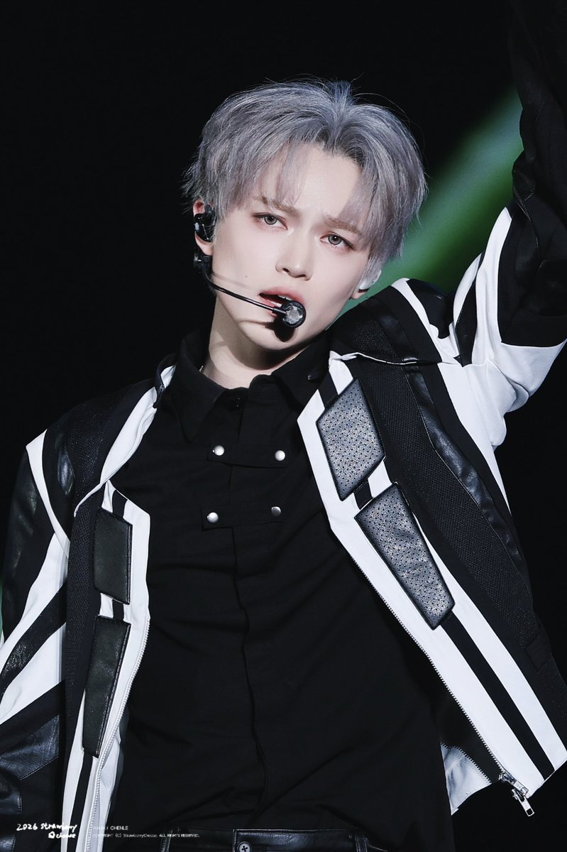 𝐒𝐭𝐫𝐚𝐰𝐛𝐞𝐫𝐫𝐲𝐂𝐡𝐞𝐞𝐬𝐞. tweet media